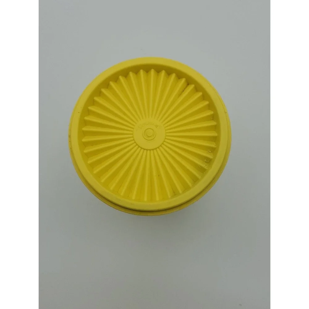Tupperware Vtg MCM Yellow Servalier Canister #811-14 & Press On‎ Lid 812-44  6